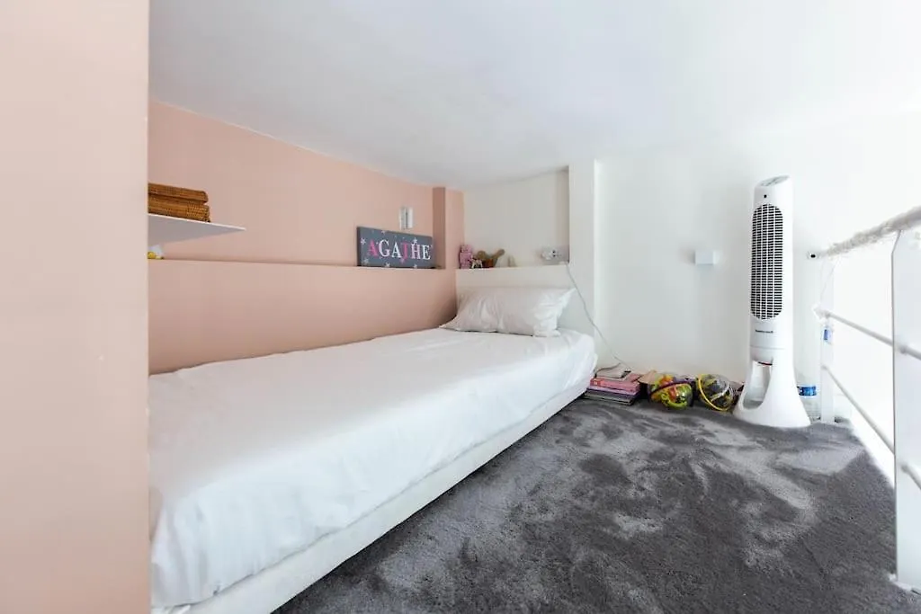 Apartment Elegant Appartement Familial A Paris France